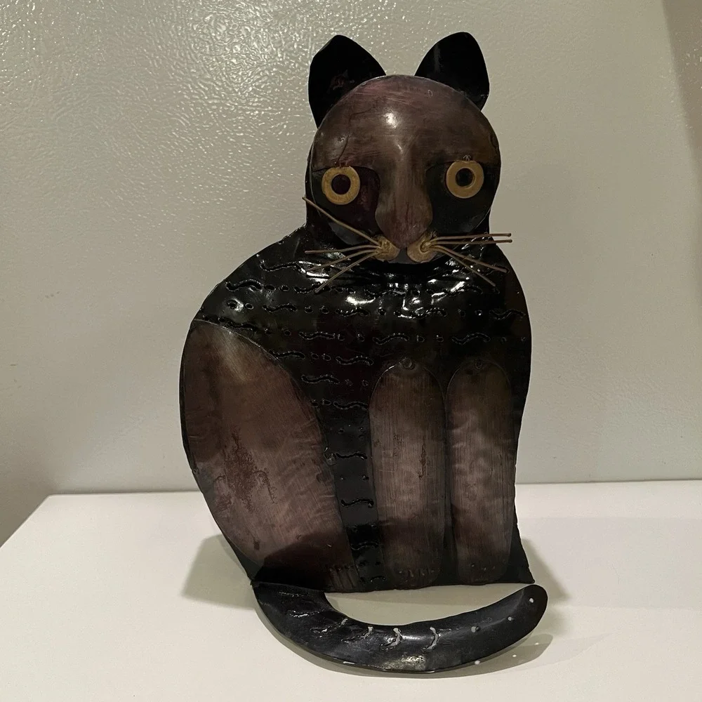 N/A metal cat